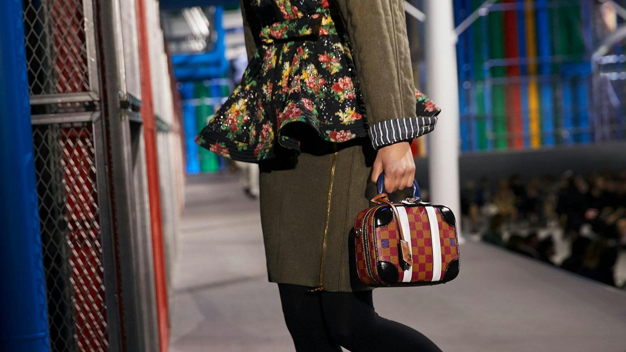 handbag accessories bag accessory clothing apparel tie person human purse