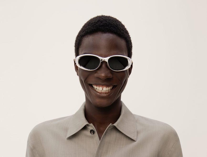 shirt smile head face person sunglasses coat suit man adult